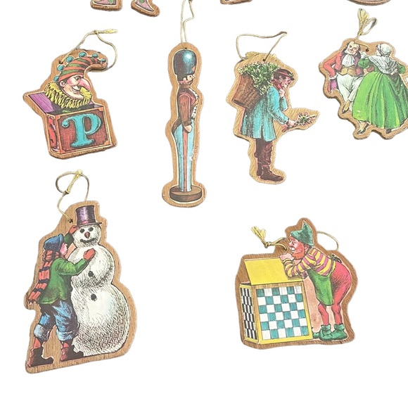 (21) Vintage Wooden Flat Diecut Two Sided Ornaments. Lot of 21 Ornaments - Picture 7 of 9